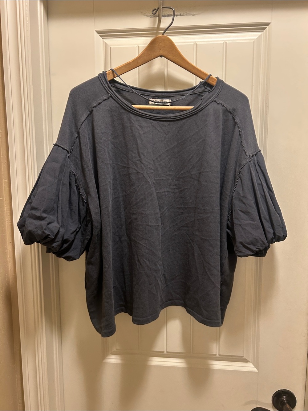 We The Free Navy Puff-Sleeve Cotton gray shirt